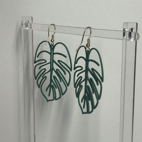 Earrings - Picture 3 of 3